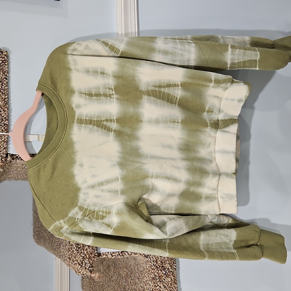 Green and white tie dye sweatshirt. NWOT